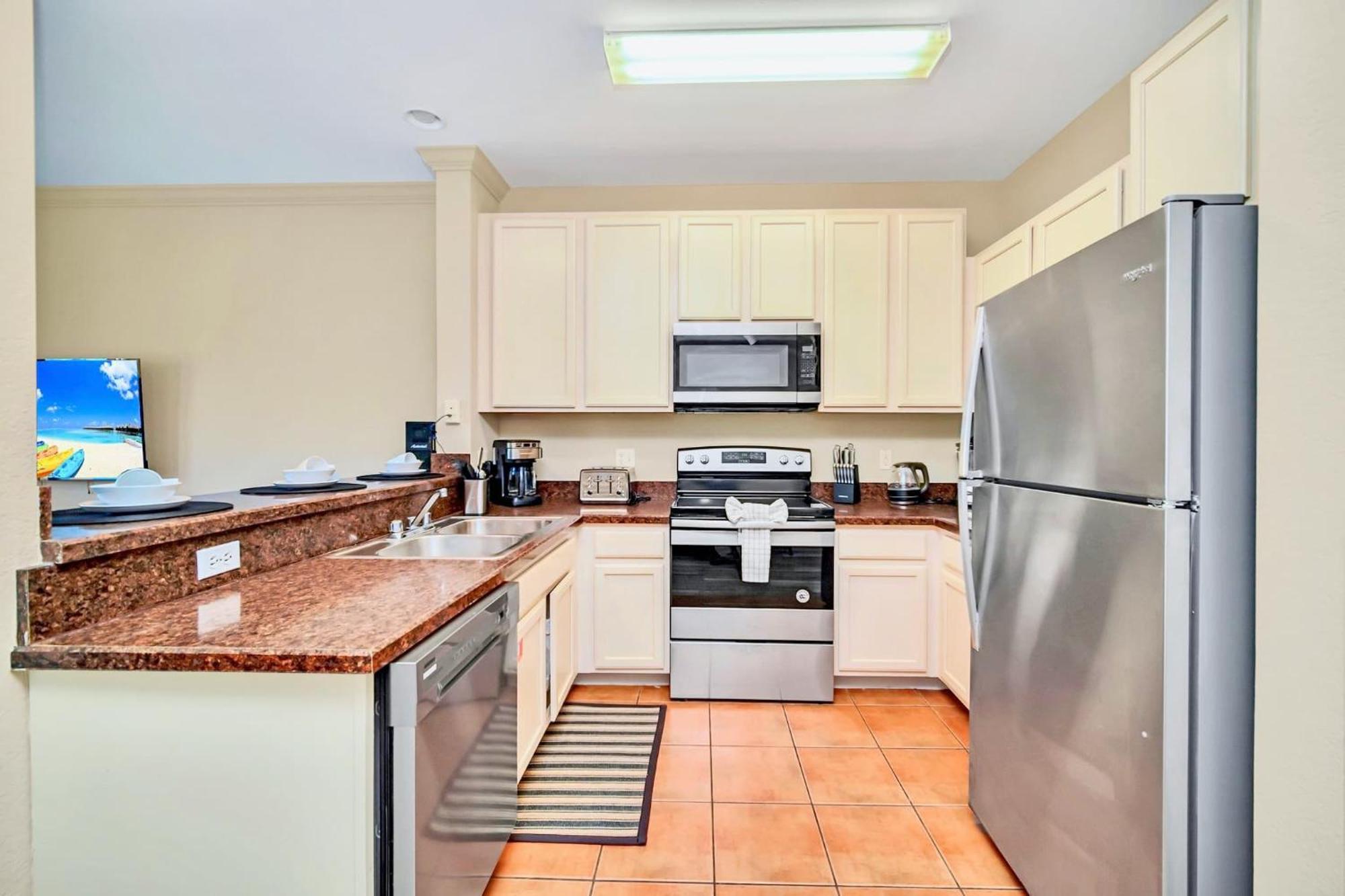 Stunning 2Br Condo With Hot Tub And Pool, Near Disney! Orlando Buitenkant foto